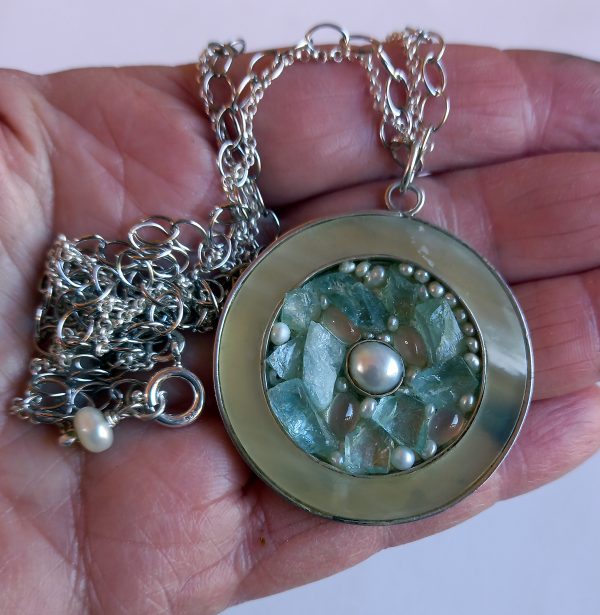 25-25-sandra-dini-pendant